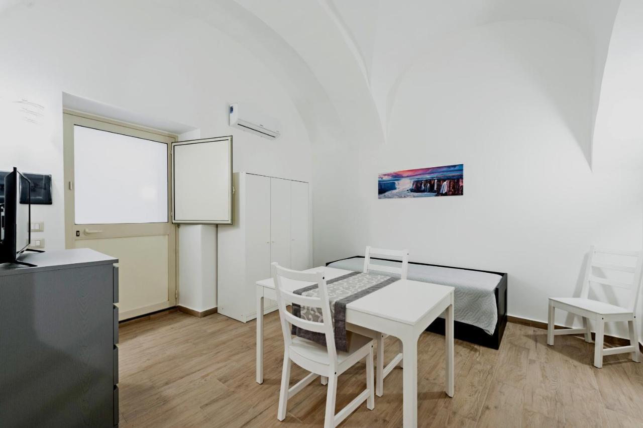 Trinita' 57 Apartments By Wonderful Italy Катания Екстериор снимка