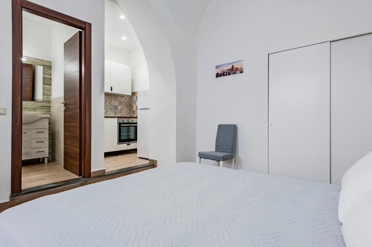 Trinita' 57 Apartments By Wonderful Italy Катания Екстериор снимка