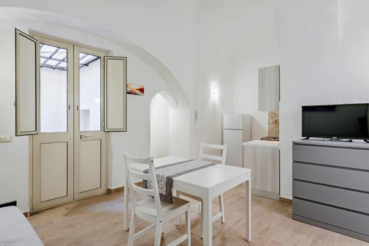 Trinita' 57 Apartments By Wonderful Italy Катания Екстериор снимка